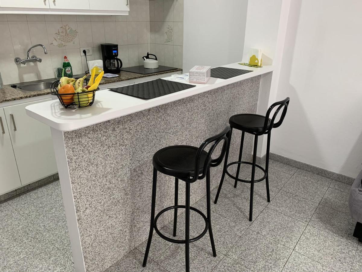Vivienda Vacacional A 50 Metros De La Playa Puerto de Santiago  Buitenkant foto